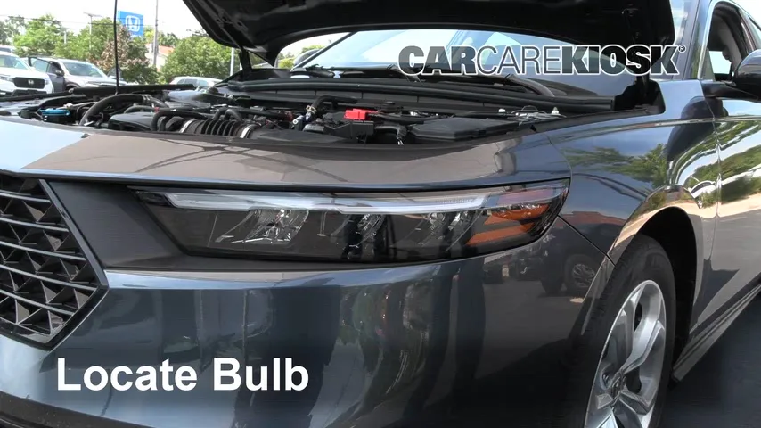 2023 Honda Accord LX 1.5L 4 Cyl. Turbo Éclairage Feu clignotant avant (remplacer l'ampoule)